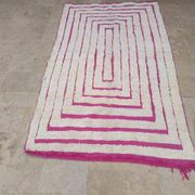 Tapis marocain tissé main artisanale taille 1,4/2,6 m