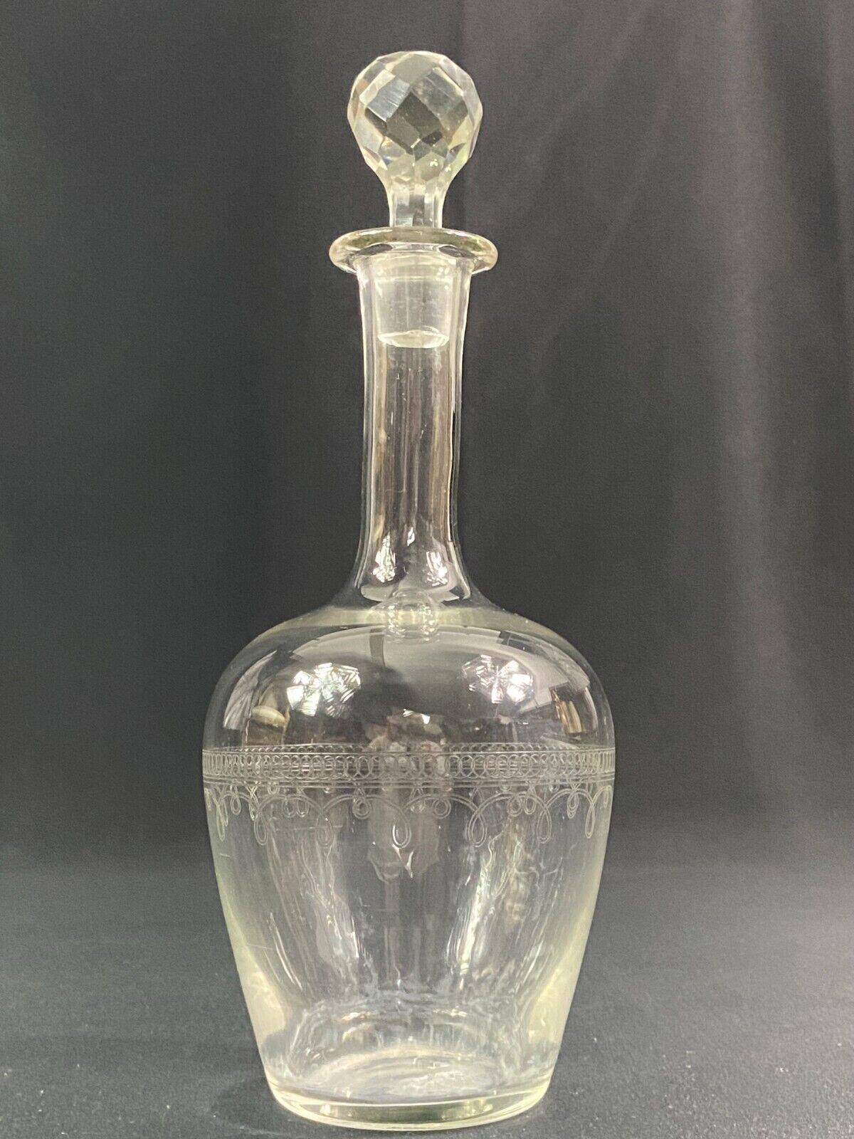 Crystal carafe with needle-engraved decoration 19th century Baccarat Saint Louis