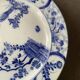Assiette sur piédouche en faïence bleue et blanche Creil & Montereau, service "Japon", XIXème siècle
