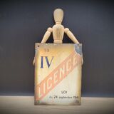 License IV enamelled plate