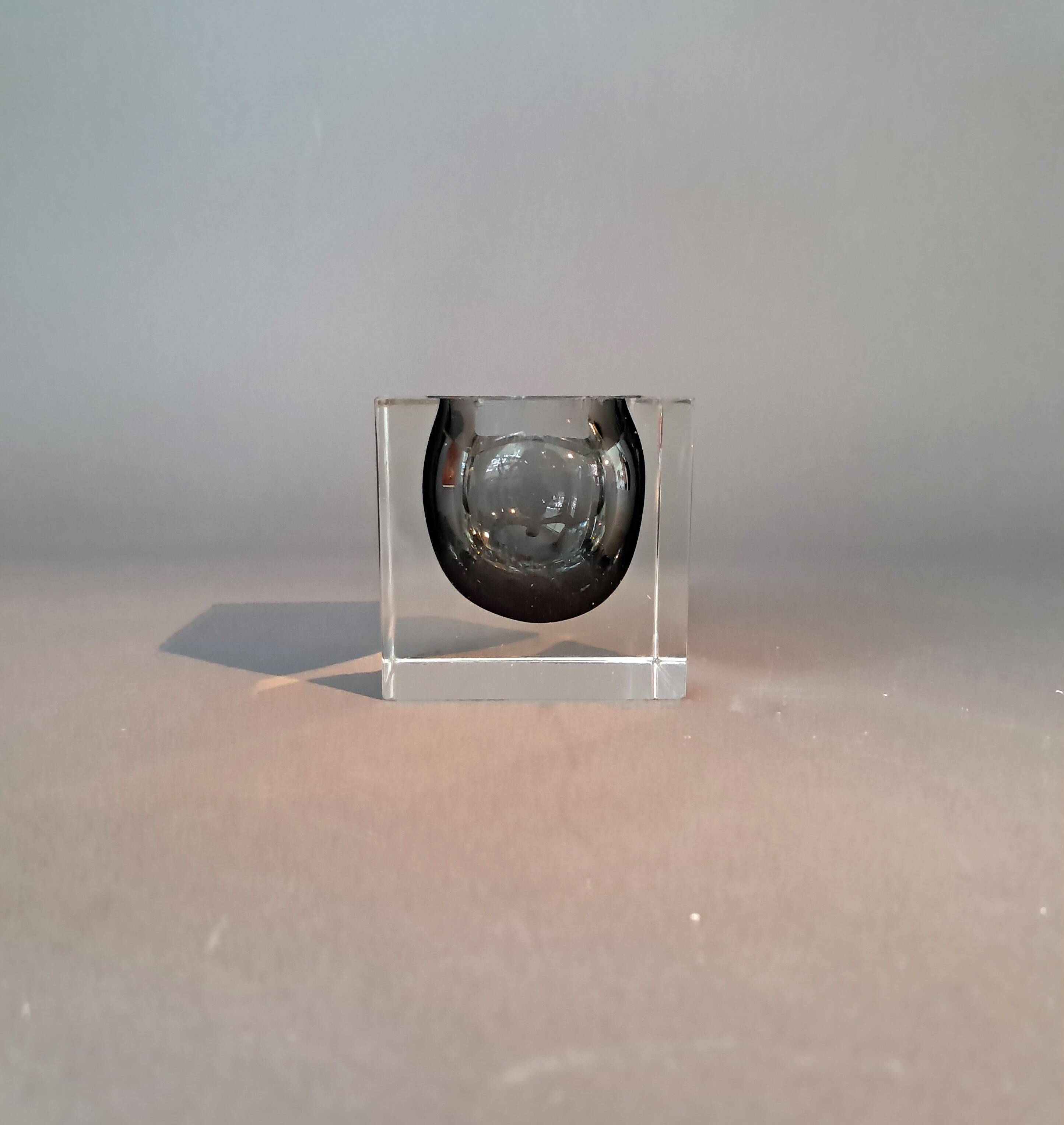 Cendrier moderniste en verre de murano Flavio Poli pour Seguso 1960.