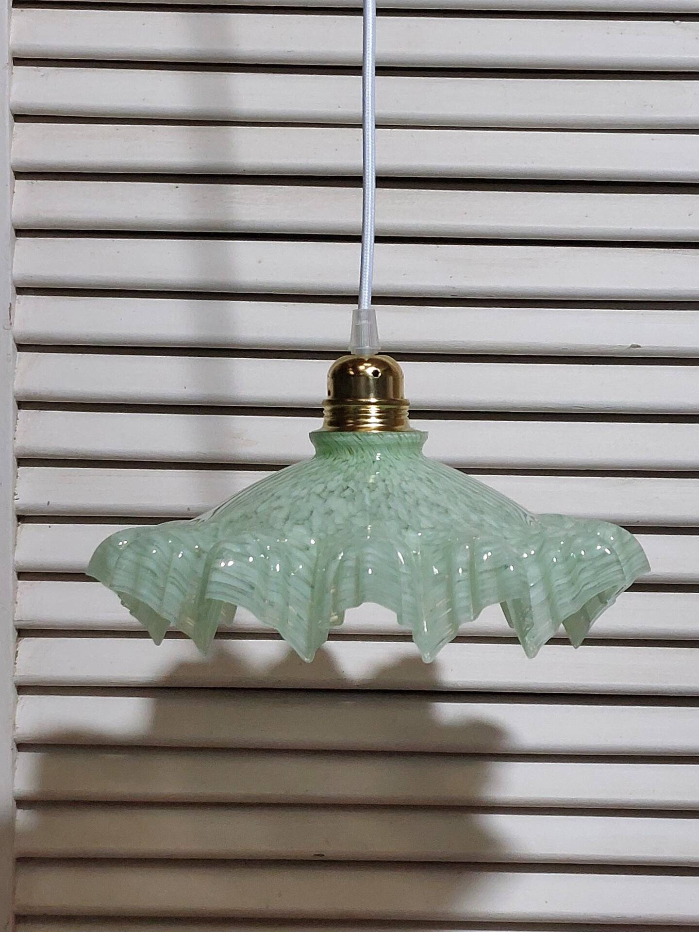 Green Clichy glass pendant