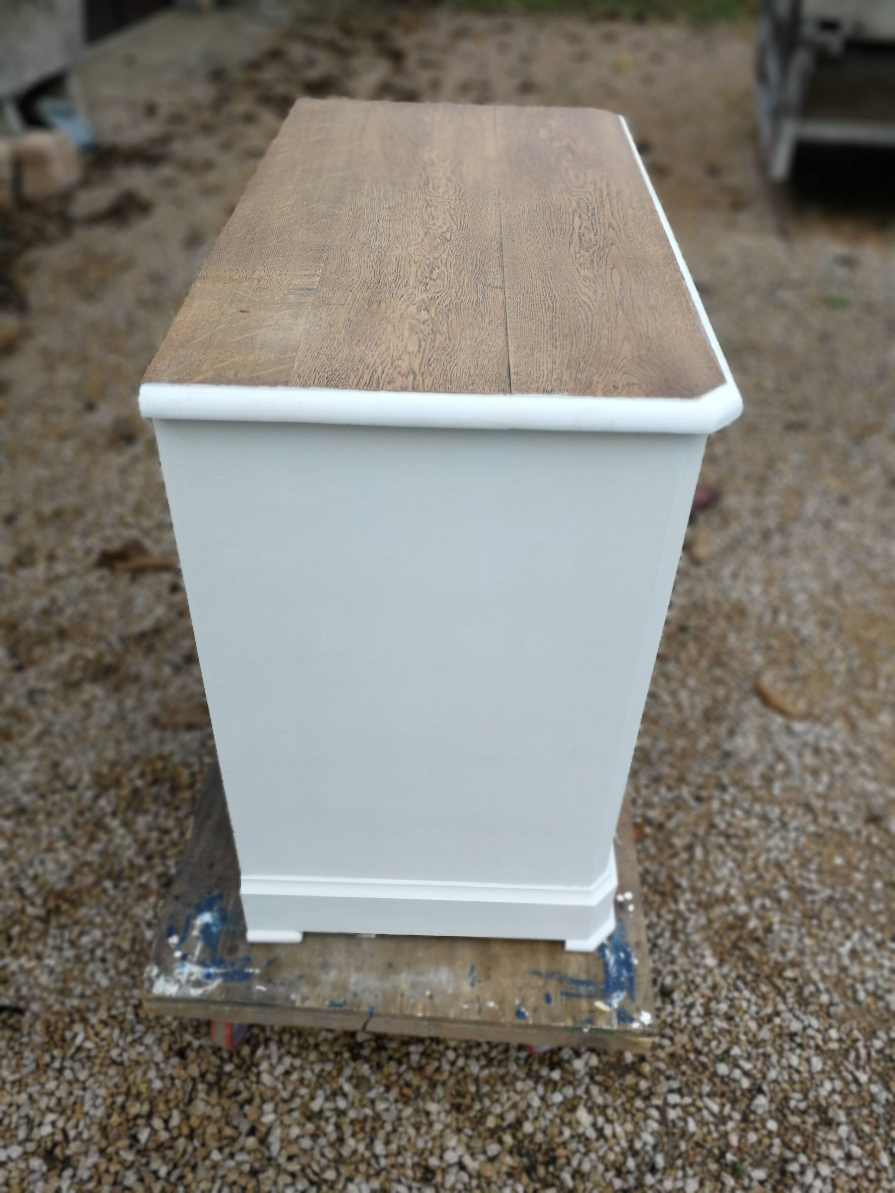 Little Patinated chest of drawers