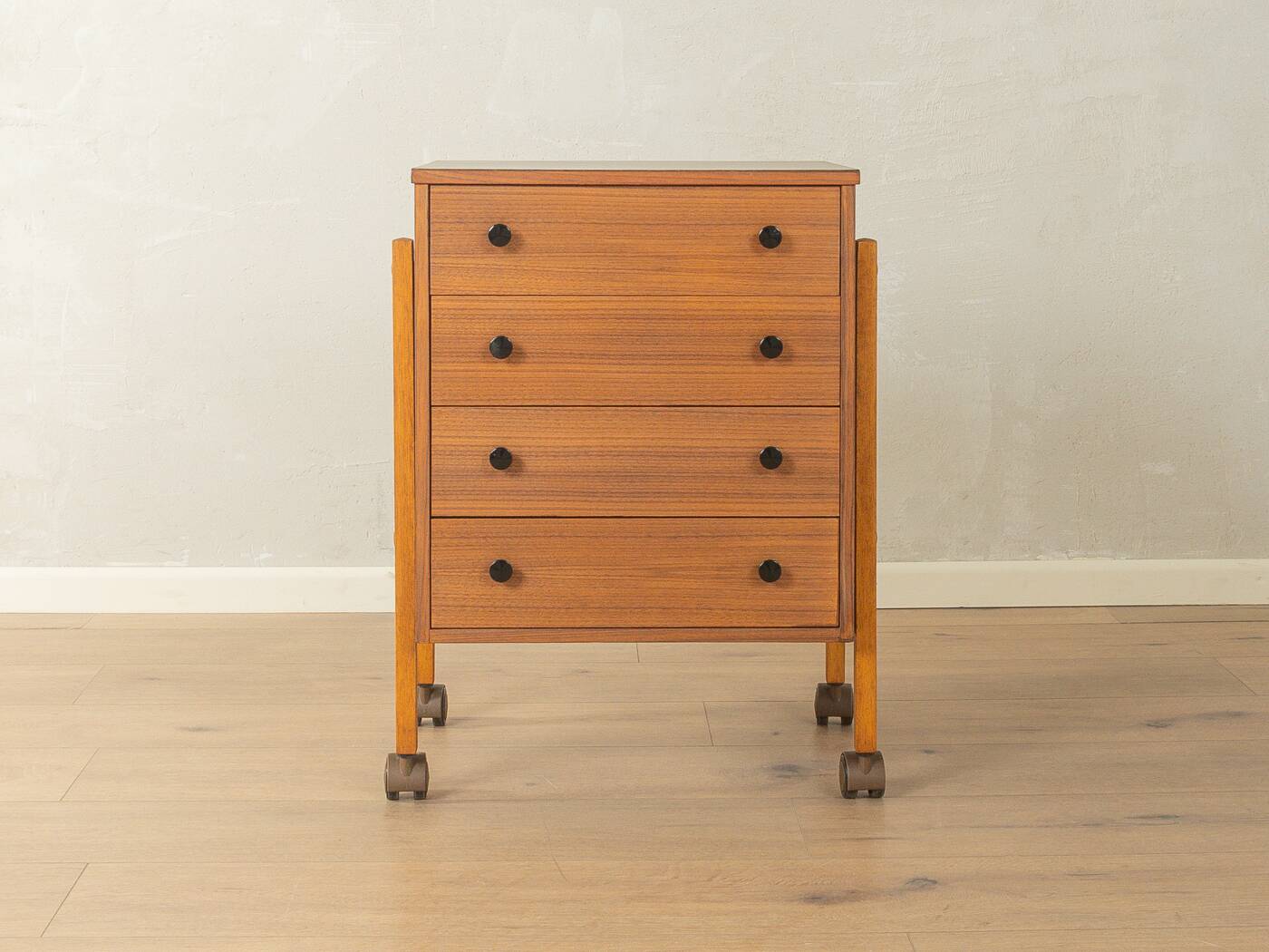 1960s chest of drawers
