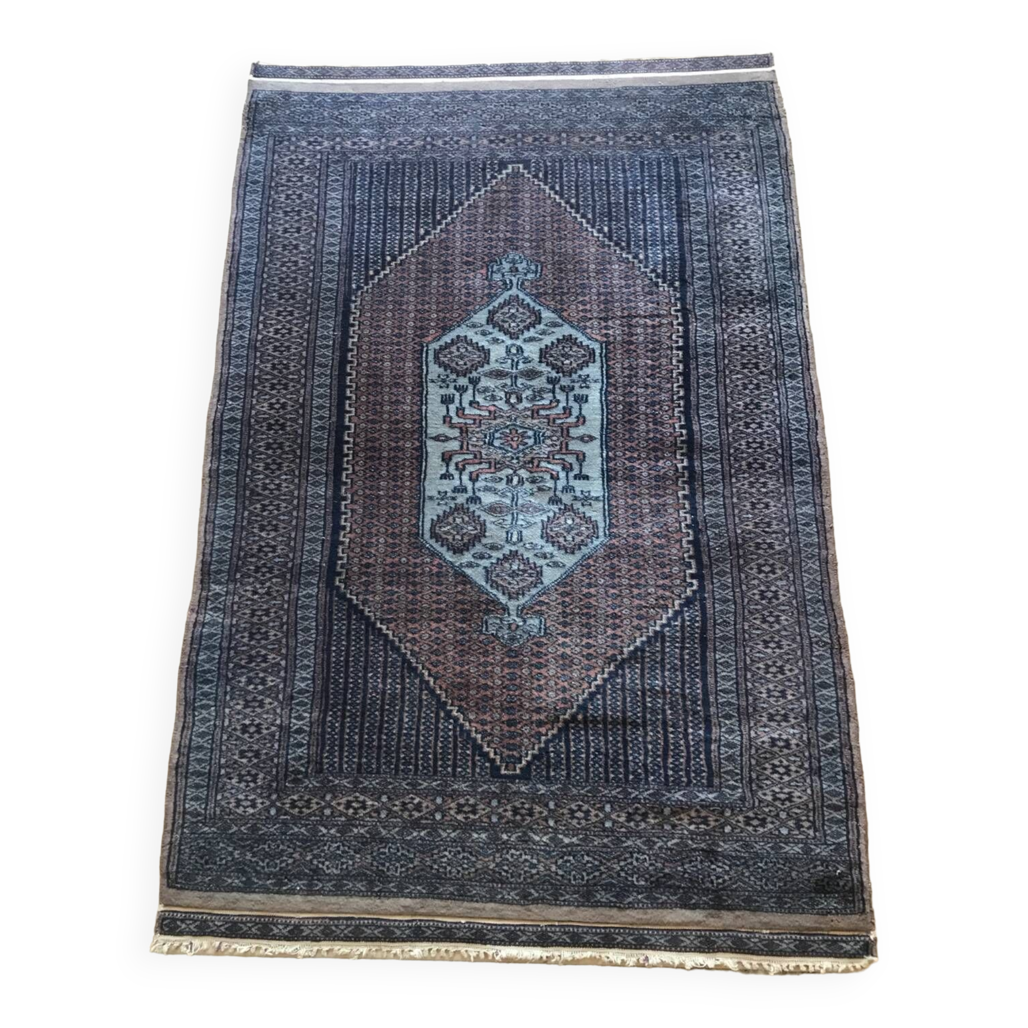 Geometric rug from Pakistan