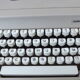 Vintage Machine to write portable Underwood 319