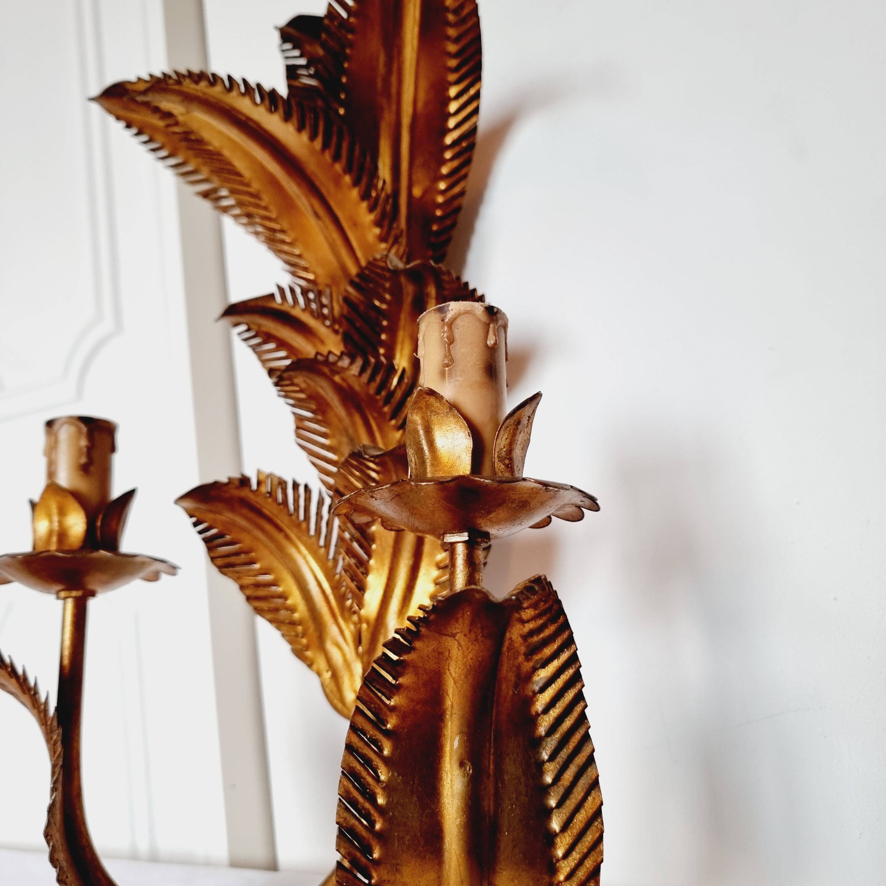 Magnificent Italian Wall Lamp 2 Lights Year 1960 Hoas de Palma Gilt Bronze