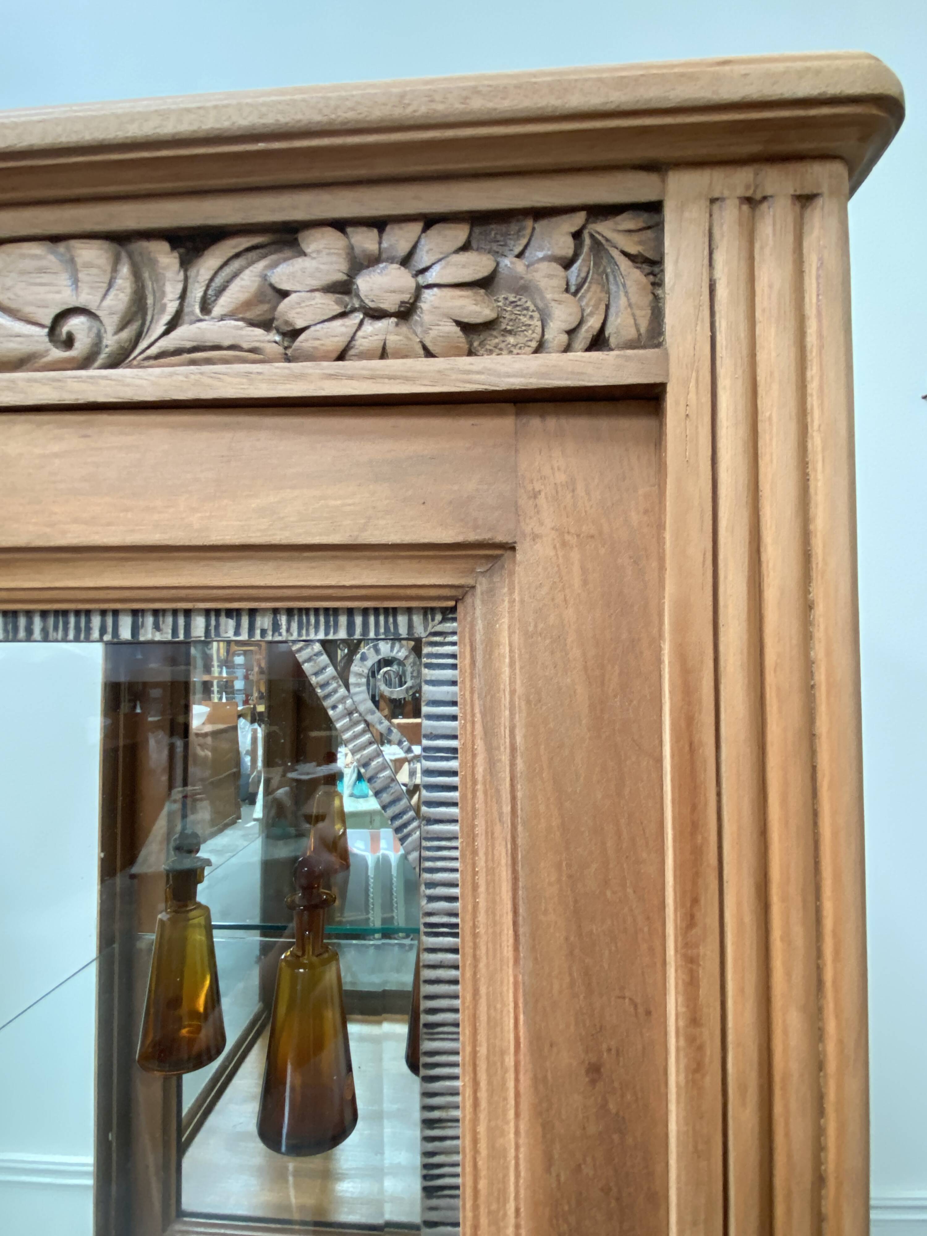 Vitrines colonne Art Déco