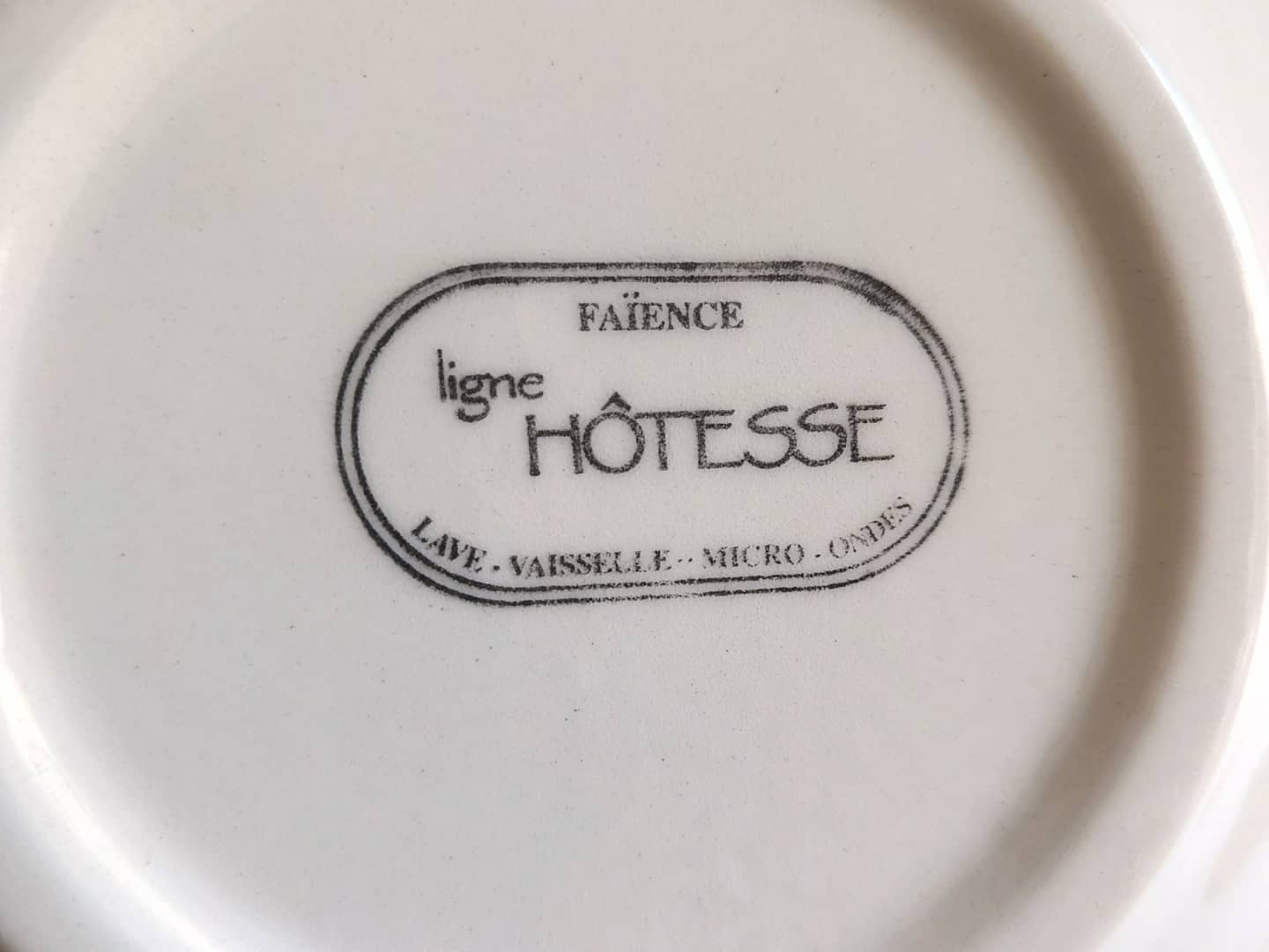 Service de 18 assiettes