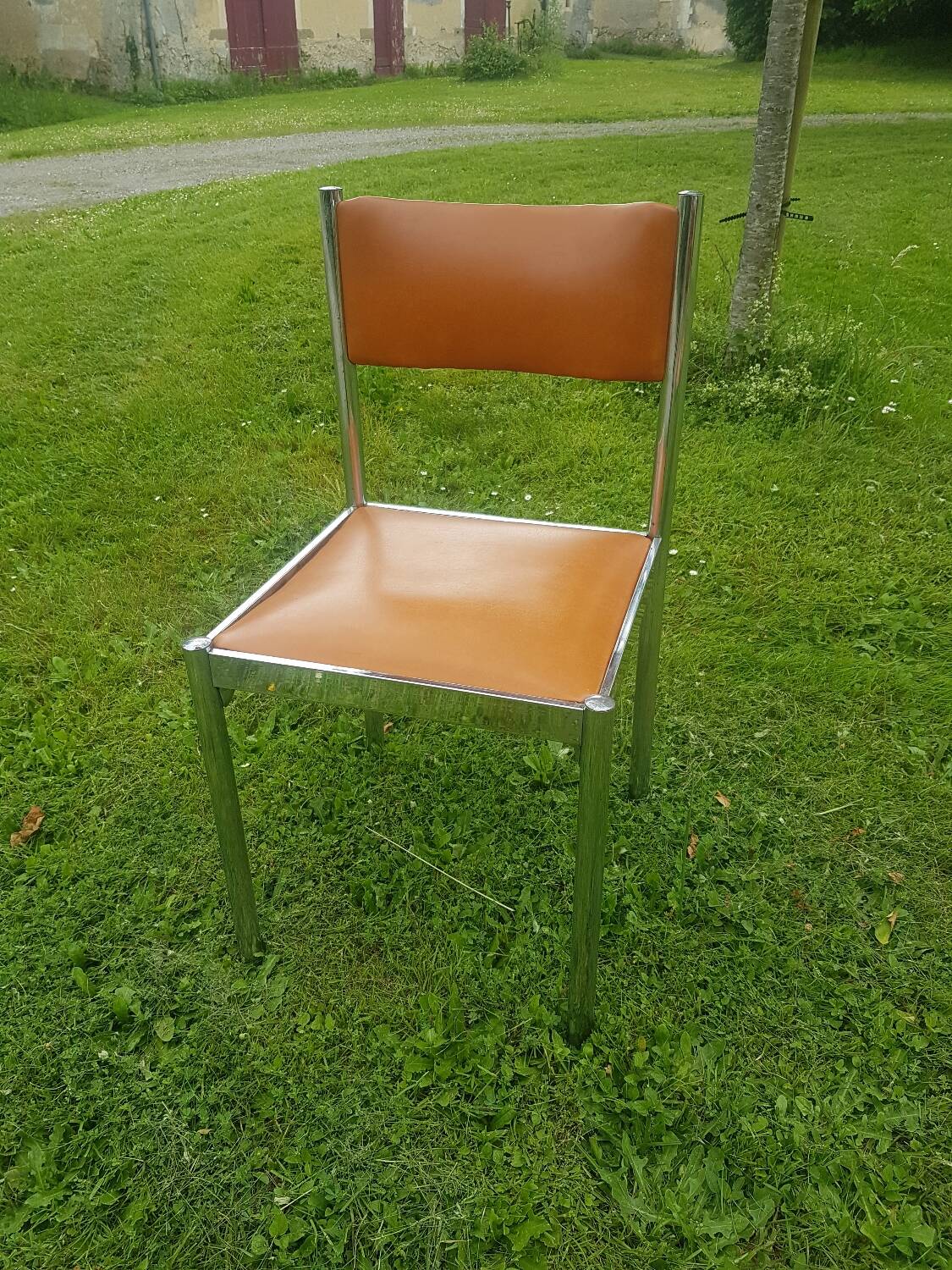 Collomb 70 chrome and skai chairs