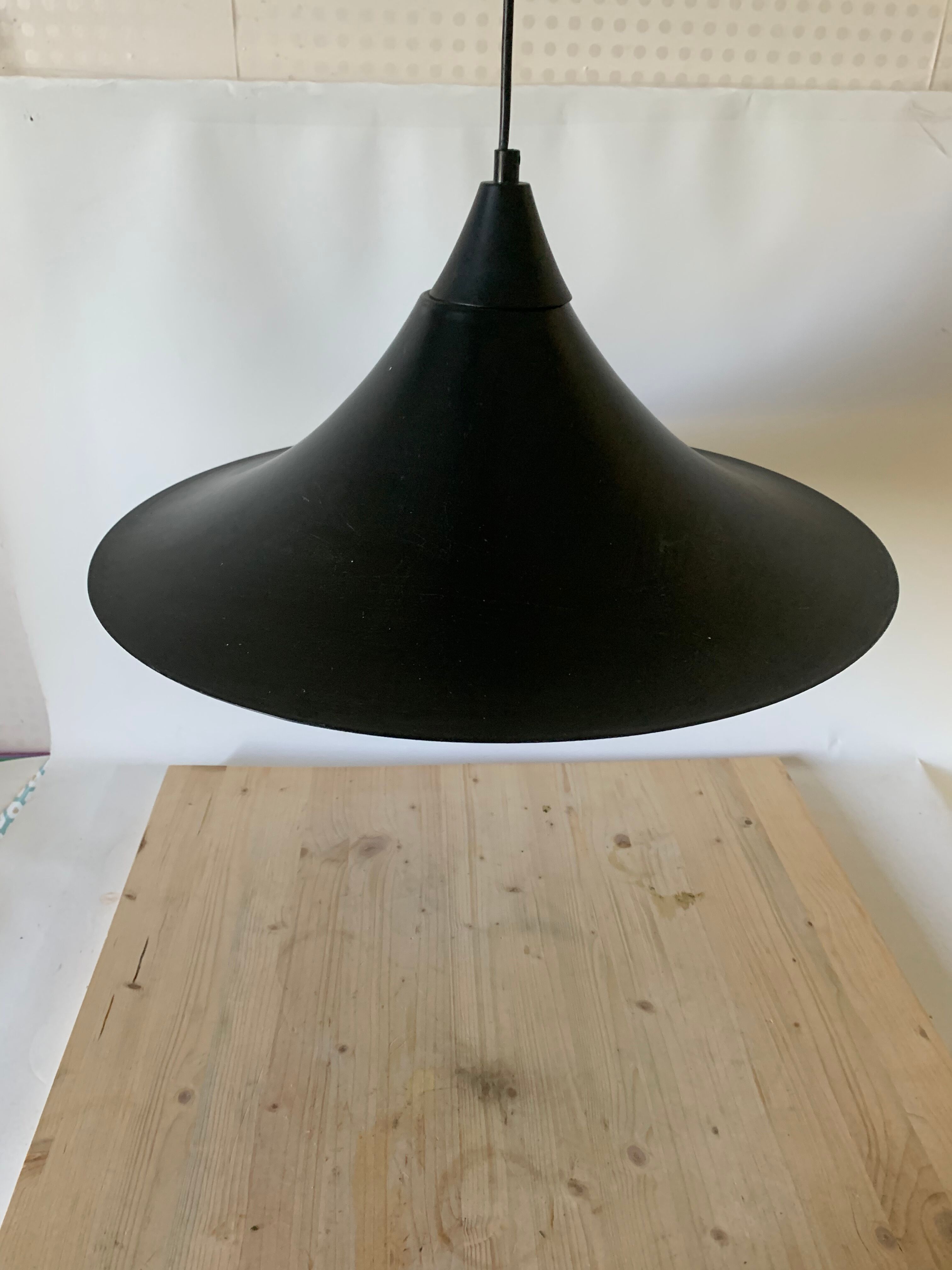 Black pendant lamp
