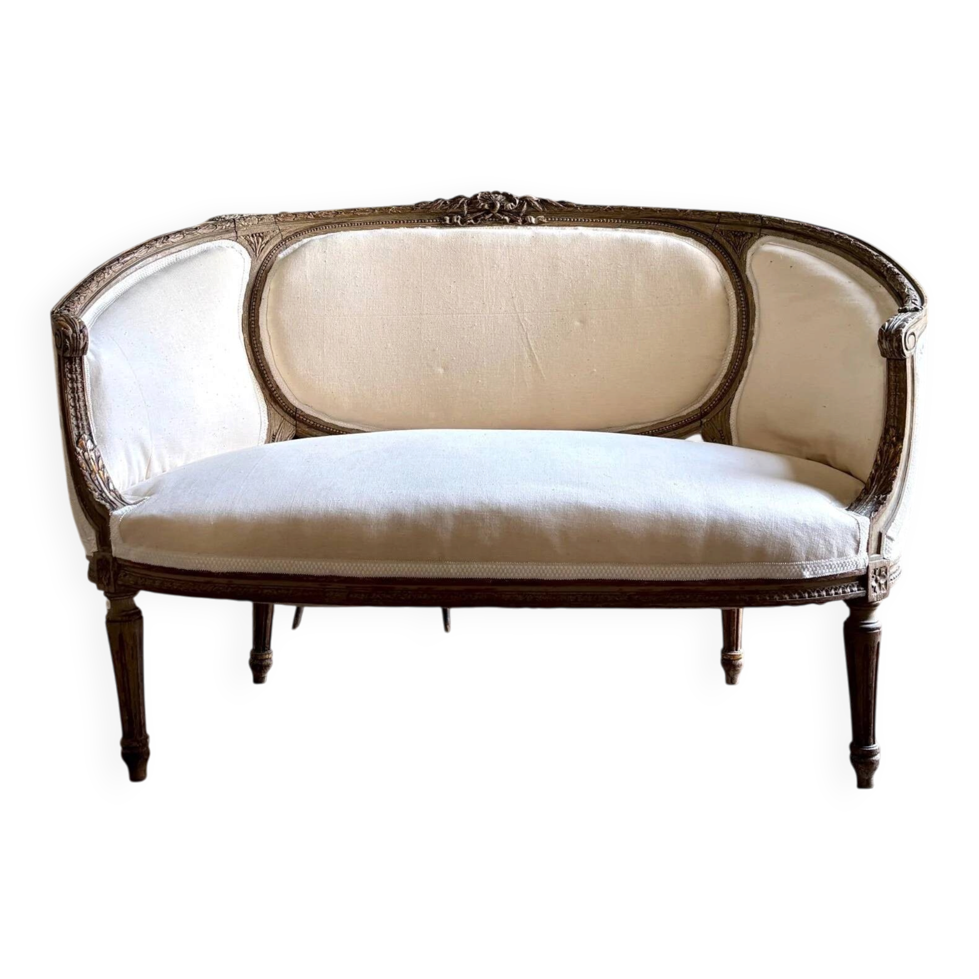 Two-seater basket bench in carved wood and beige mixed fabric, 18th century.