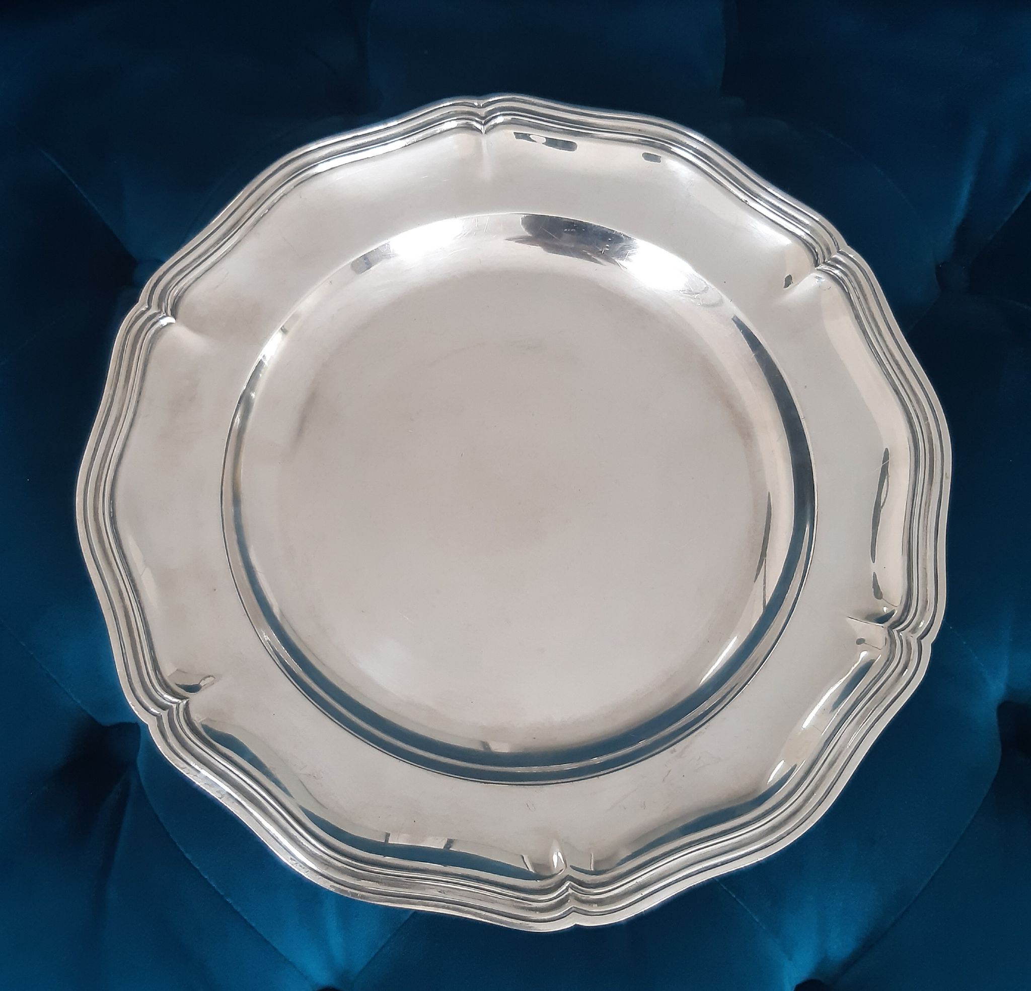 Christofle round silver metal dish with punches ø 33 cm