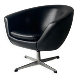 Mid century Swedish 1960’s swivel ‘pod’ chair by Overman