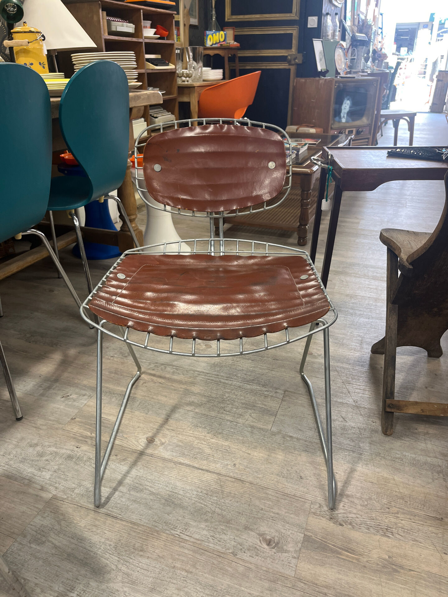 BEAUBOURG chair