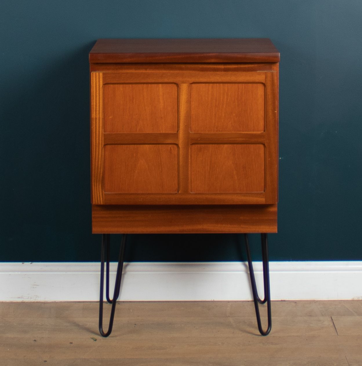 Restored Teak Retro 1960s Nathan Squares Lamp Table Cabinet Hair Pin Legs