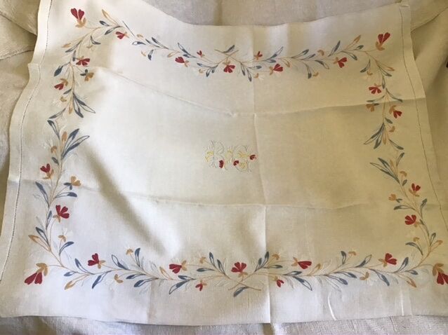 Linen table centre marked "RG" 70cmx84cm