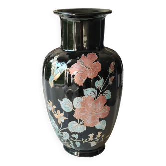 Vase balustre asiatique, à ondulations. en céramique. motifs floraux, oiseau exotique. décor exclusiv. haut 26 cm