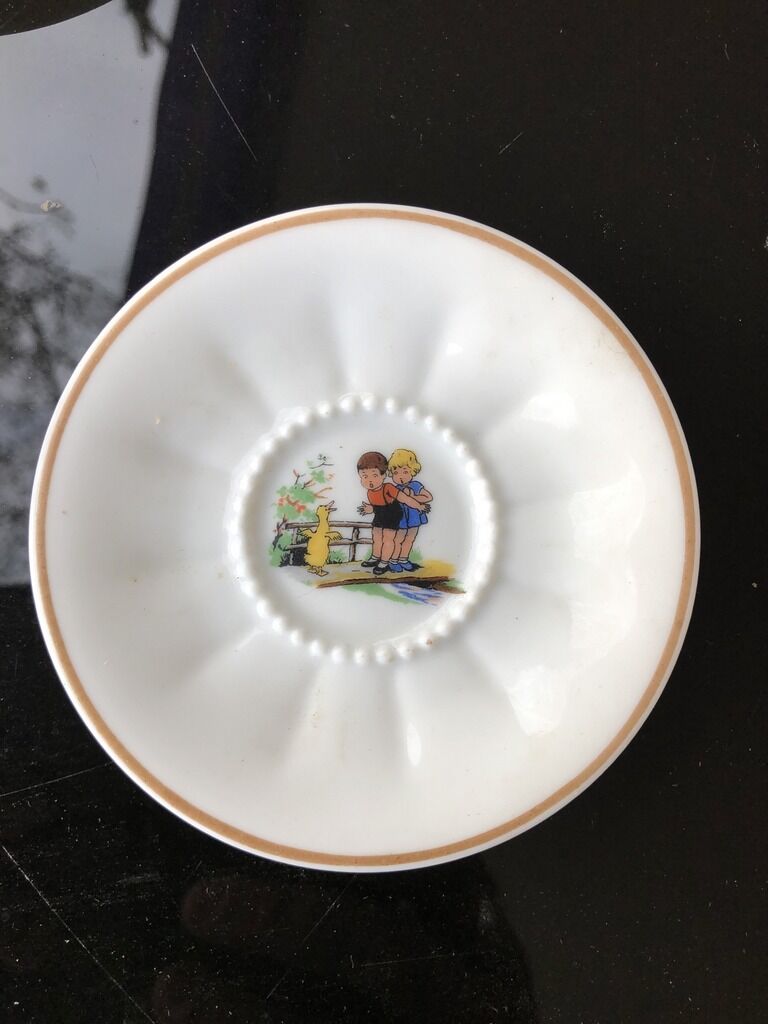 6 coffee cups assorted their subcup