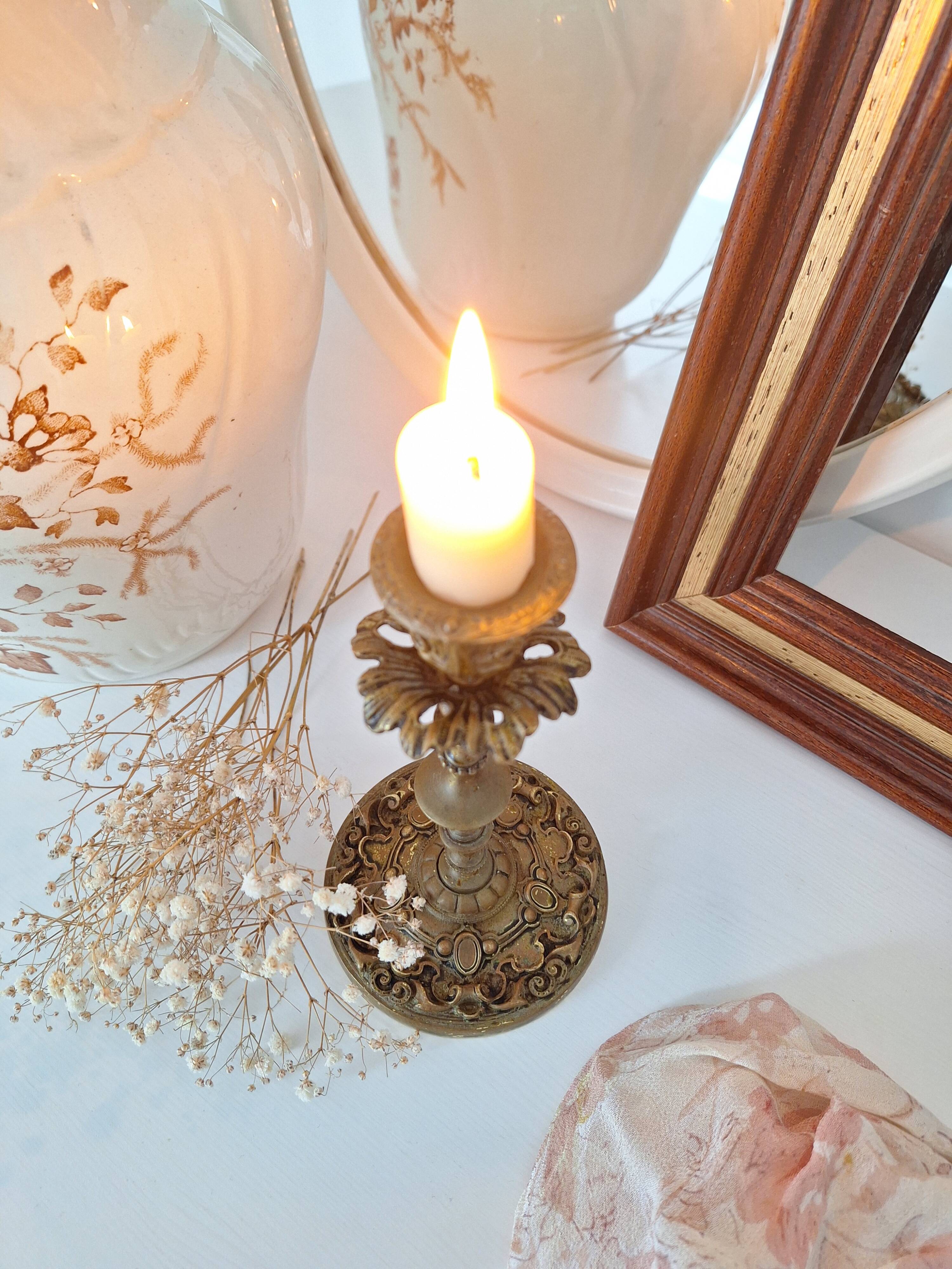 Baroque candle holder