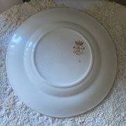 Assiette plate en terre de fer Longwy modèle Marly