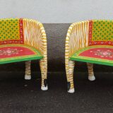 Paire de fauteuils en bois apparence "tigre"