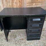 Children's desk