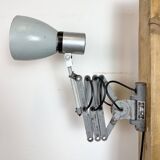 Applique murale industrielle grise à ciseaux, années 1960