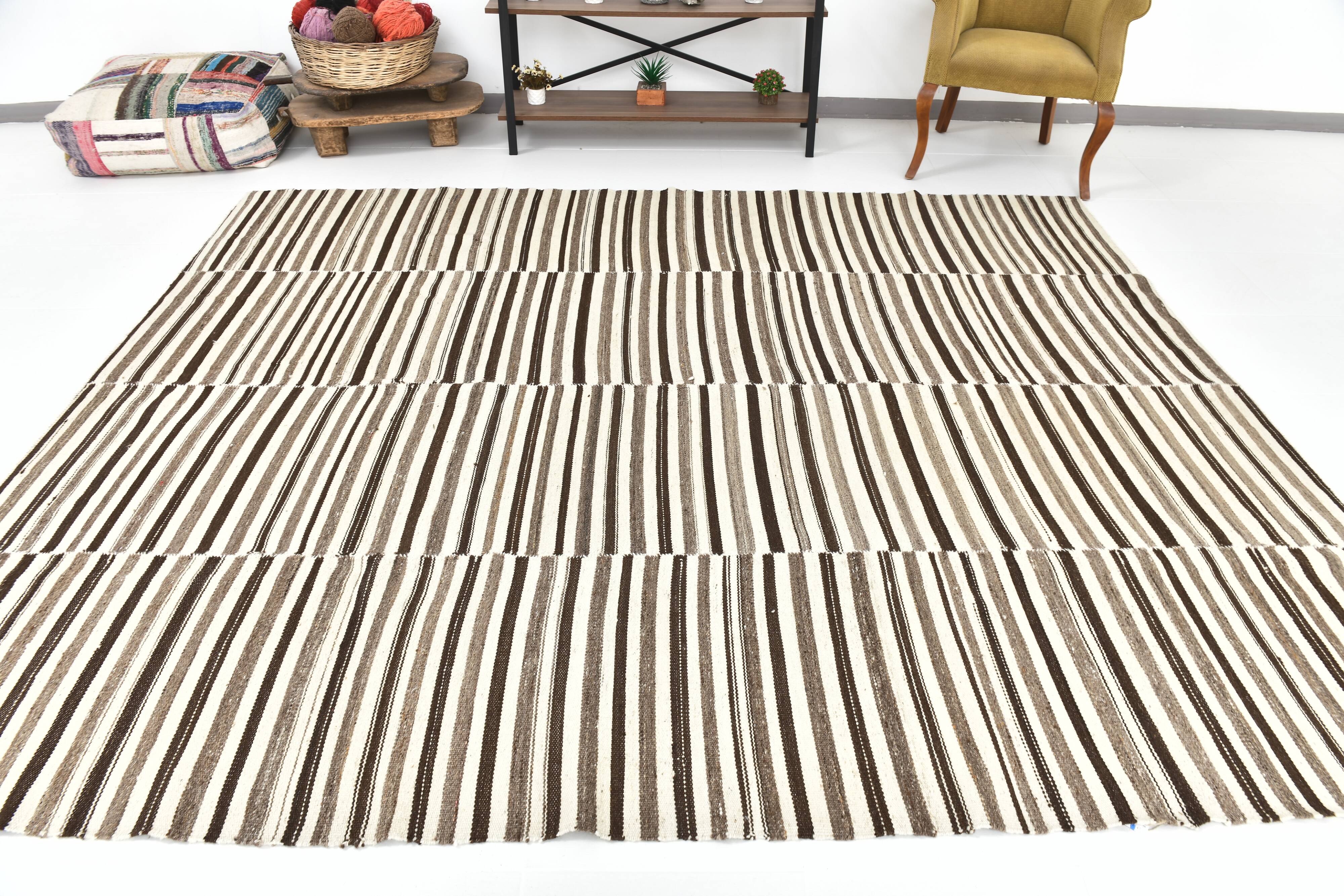 8x10 Dark Brown & Beige Kilim Rug 239x293Cm SK 35486
