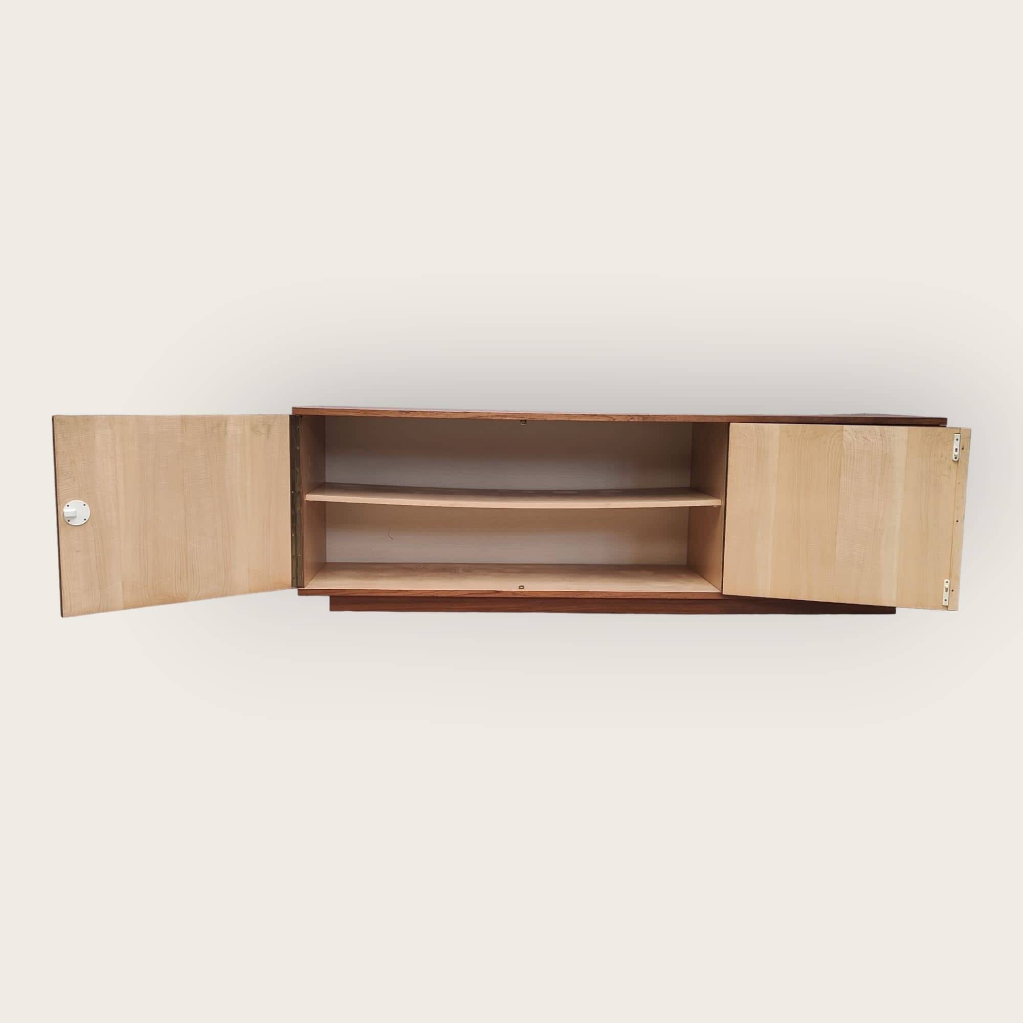 Buffet du milieu du siècle