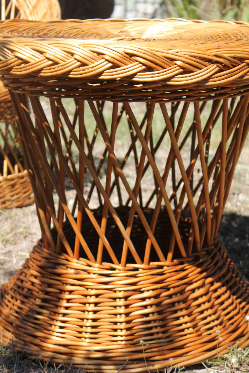 Vintage wicker chairs and table