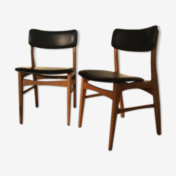 Pair of modernist Scandinavian chairs from the 1960s