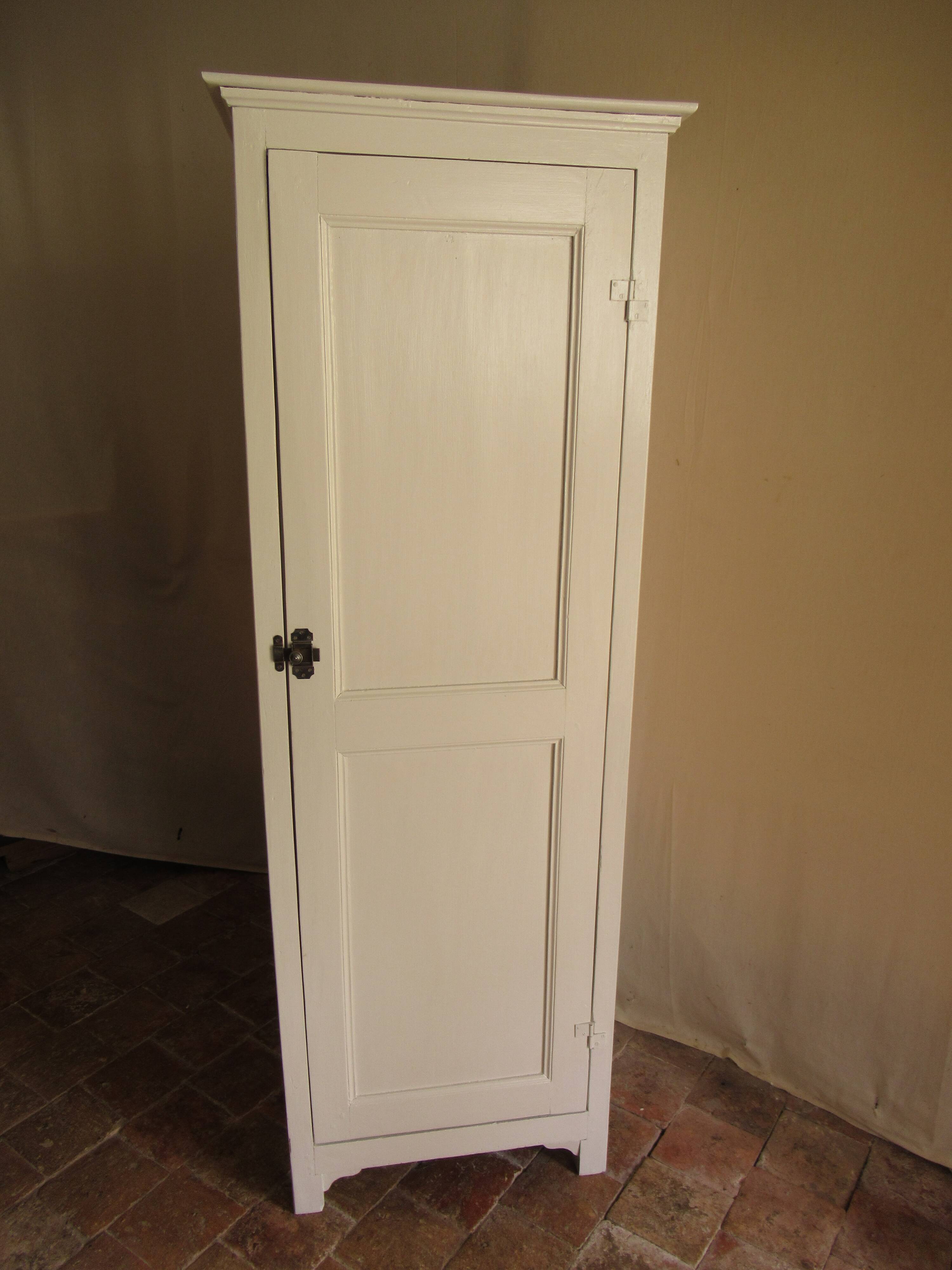 Parisian wardrobe with one door