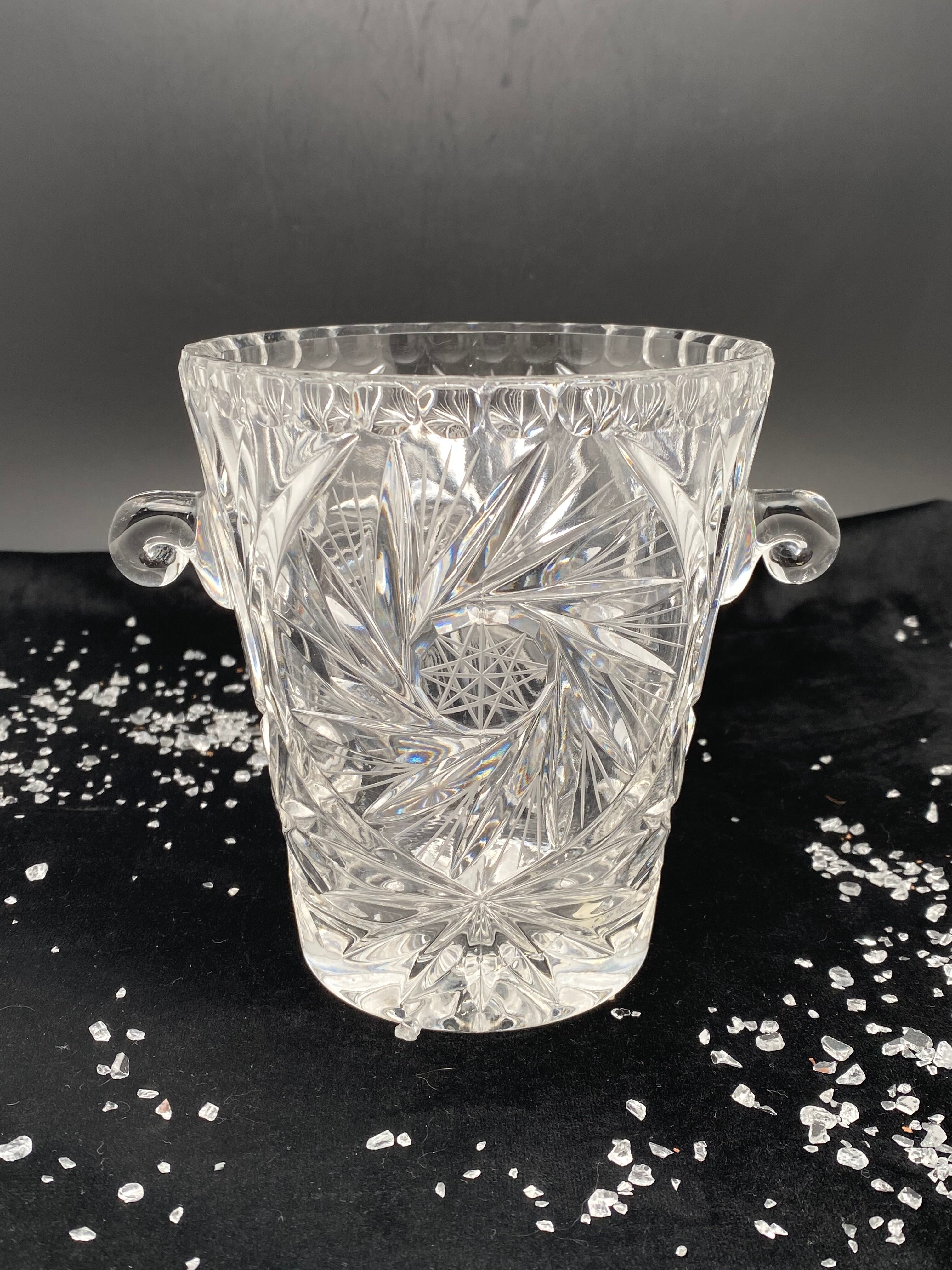 Champagne bucket with handles