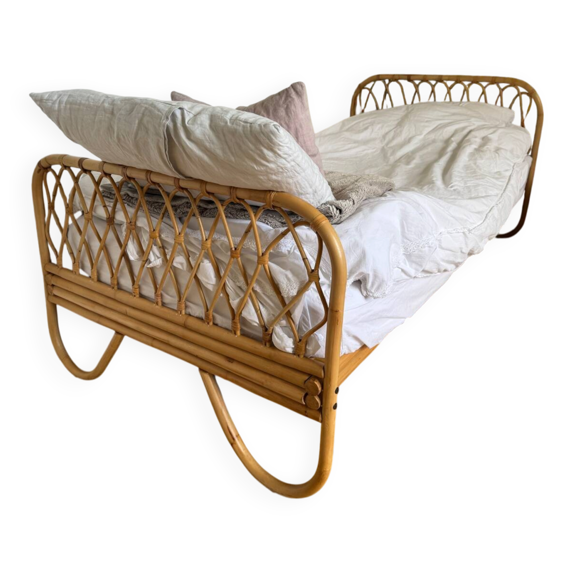 Rattan children's bed