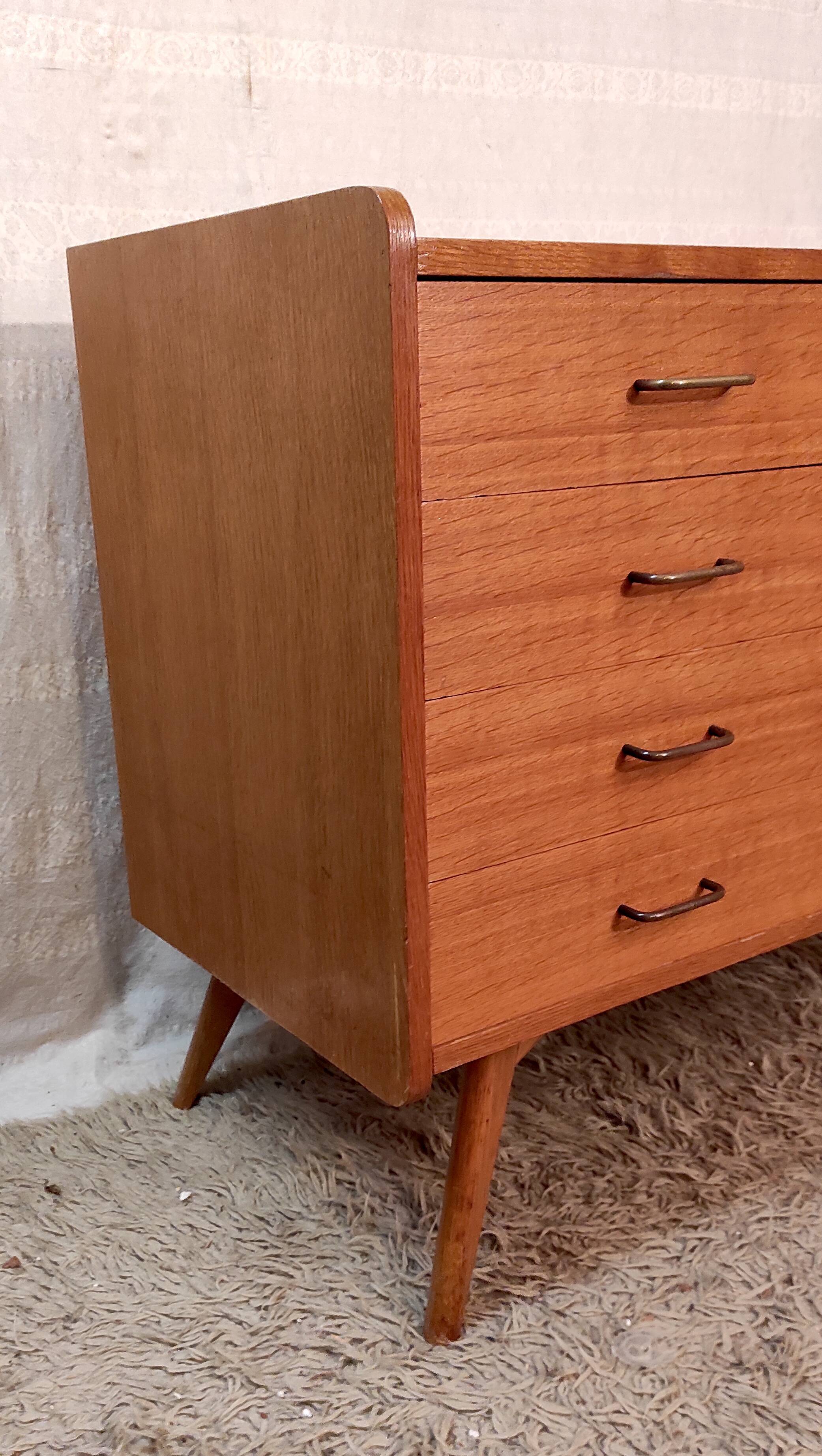 Commode en chêne, pieds compas, années 60