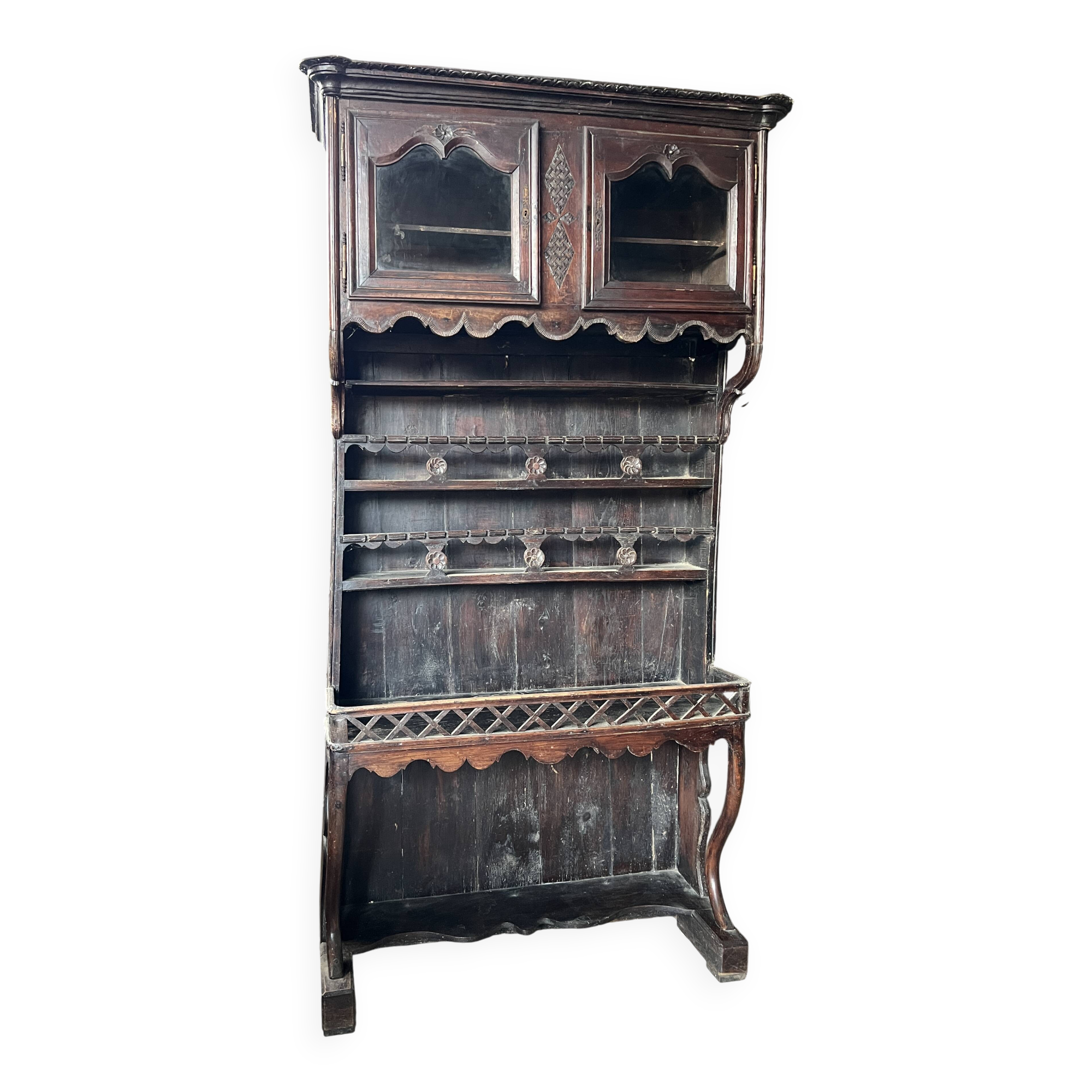18th-century Béarnese dresser