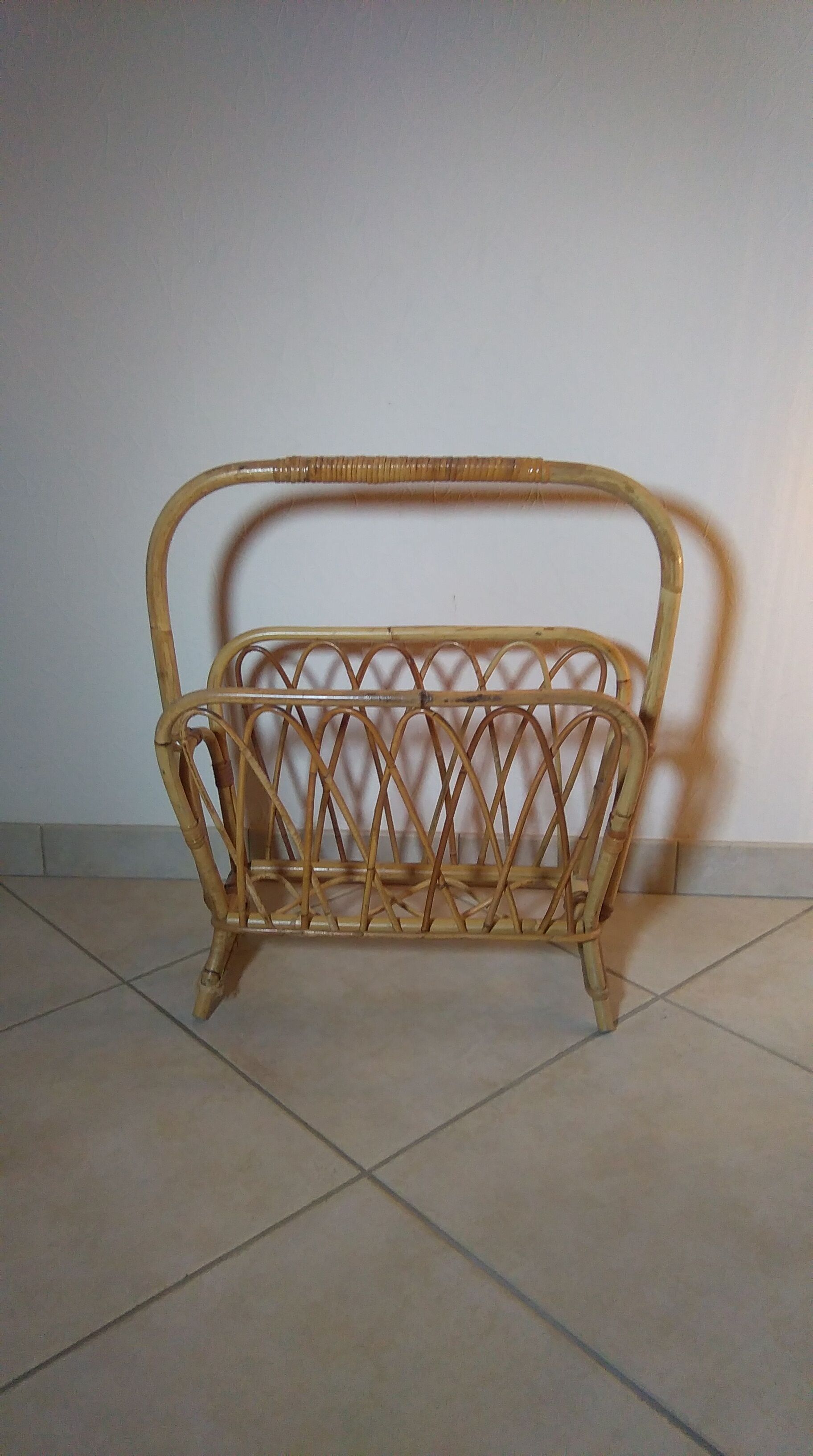 Magazine rack Wicker, early 1970s