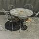 Salon de jardin en fer forge table et 2 fauteuils et 2 chaises