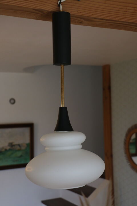 Opaline suspension lacquered steel and brass