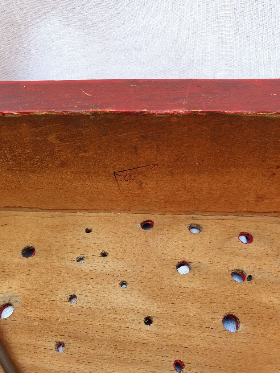 Tabouret bois rouge Luterma