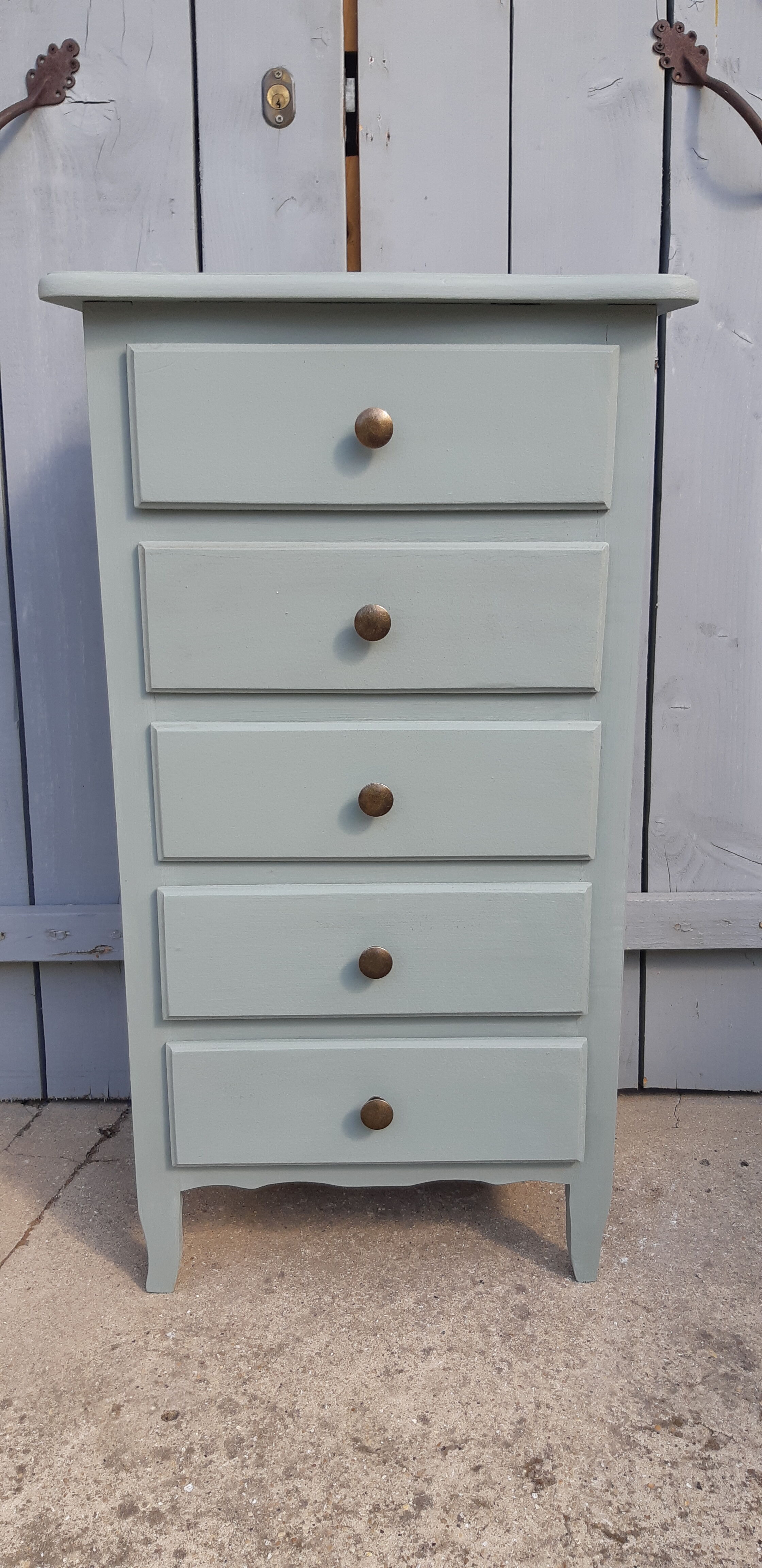 Blue green vintage chifonnier