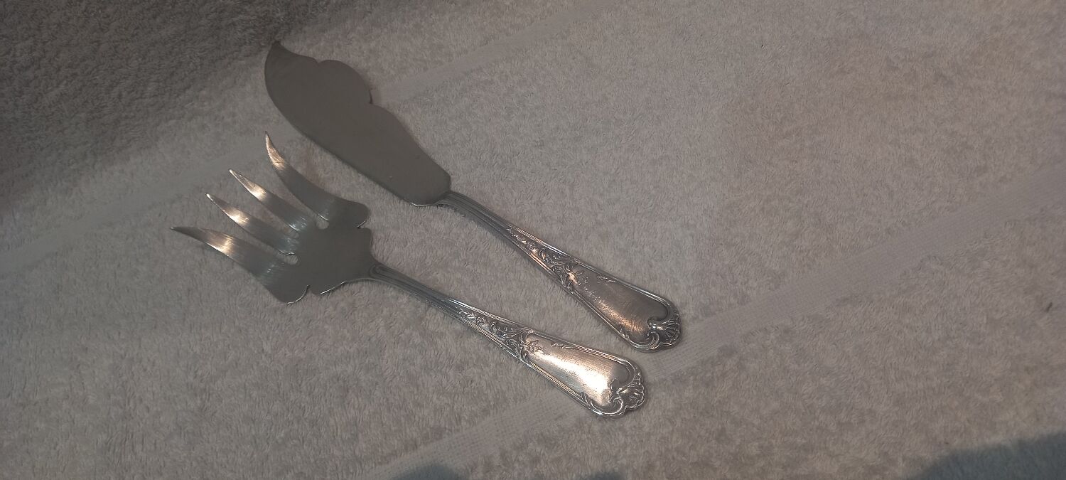 2-piece fish serving set, silver plated metal, goldsmith Ercuis LXV 29