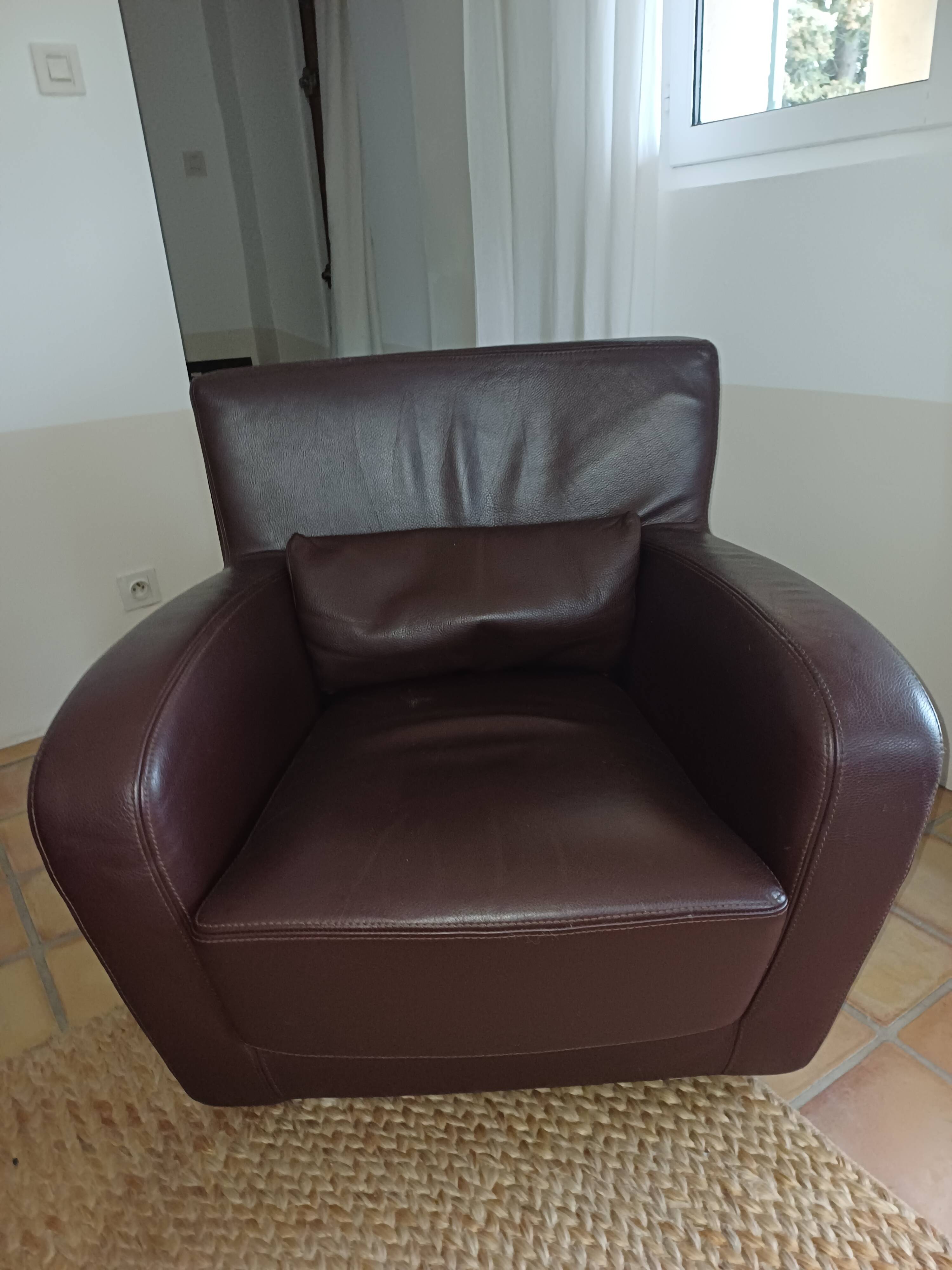 Fauteuil club cuir cinna