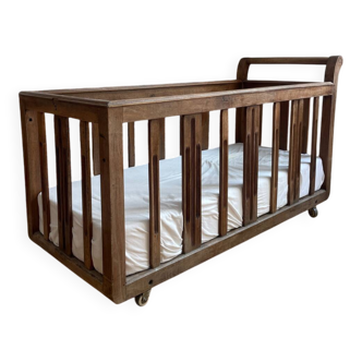 Berceau enfant vintage