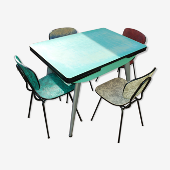 Table formica et chaises