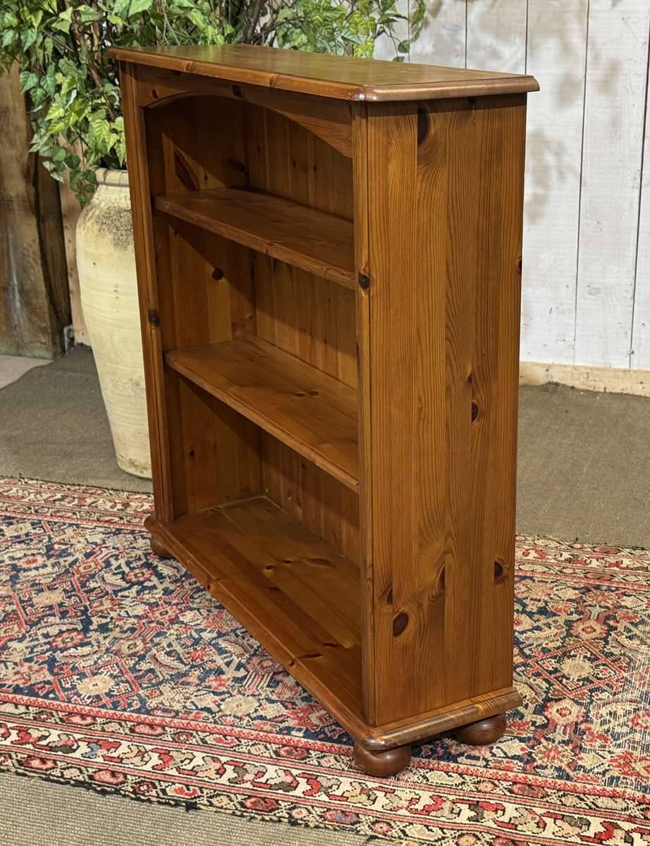 Etagère bibliothèque en sapin des années 1980