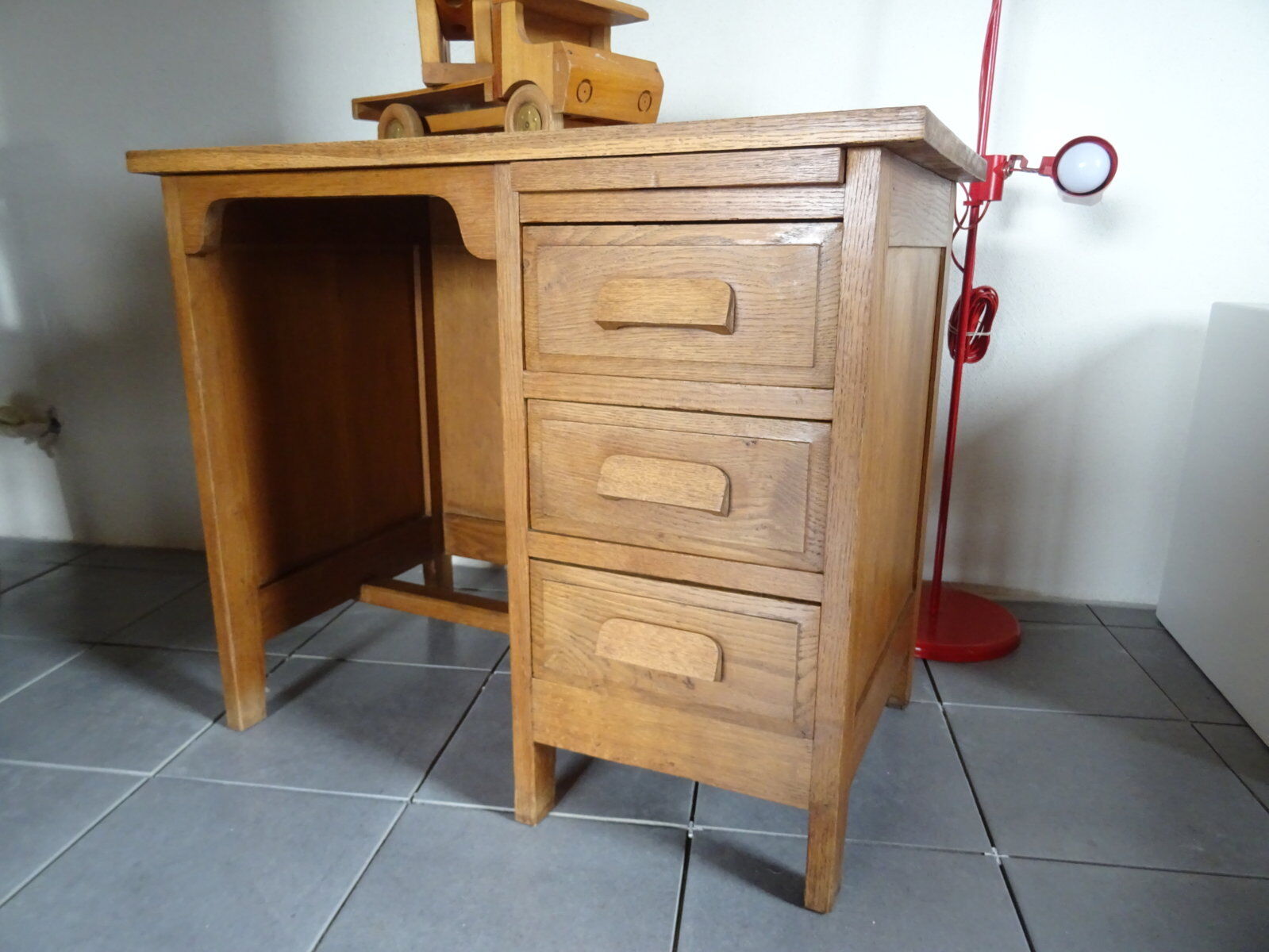 Children's desk in solid oak