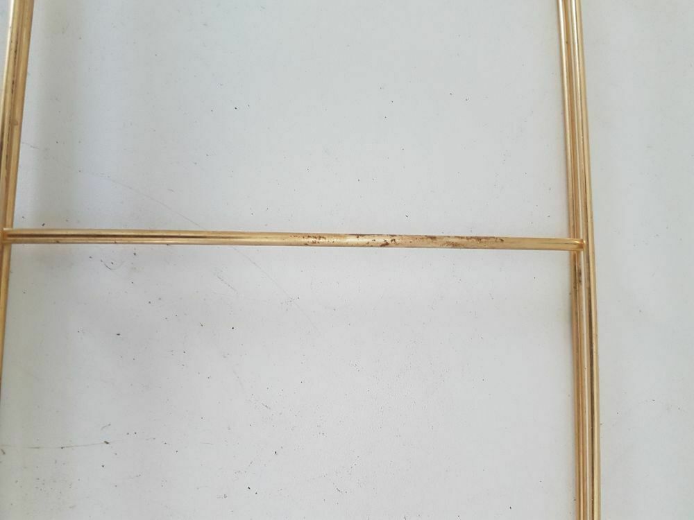 String shelf 60s