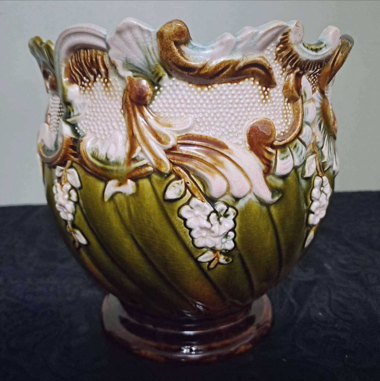 Majolica slip pot cover, height 20cm